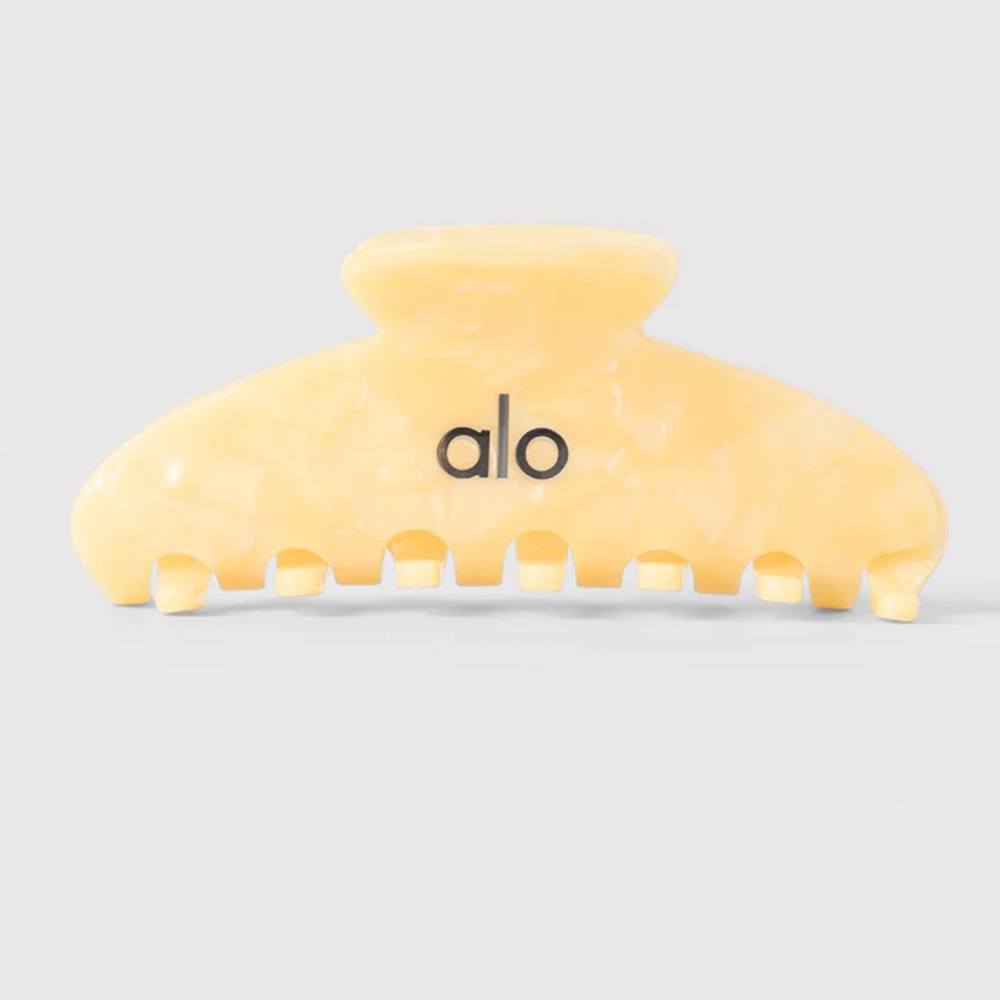 90’s Claw Clip - Candlelight Yellow - Picture 3 of 3